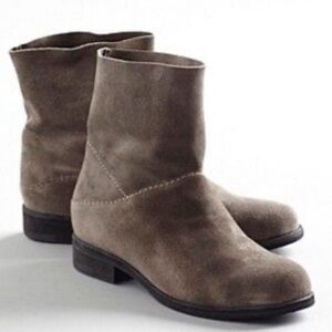 Eileen Fisher Jaunt Taupe Suede Ankle Boots Size 7